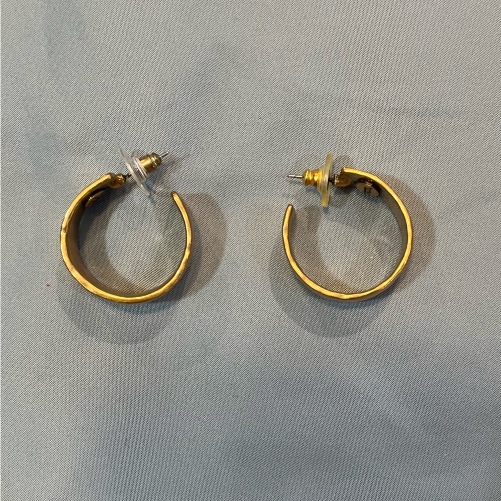 Medium Gold Hoop Earrings